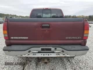 1999 Chevrolet Silverado 2500 LT z VIN 1GCGK29U9XE245287, wystawiony jako Copart lot #80324574 z przebiegiem 220 061 mil mil oraz Szkoda całkowita • Salvage title. Historia ofert i sprzedaży dostępna na DreamBid. Obrazek 6.