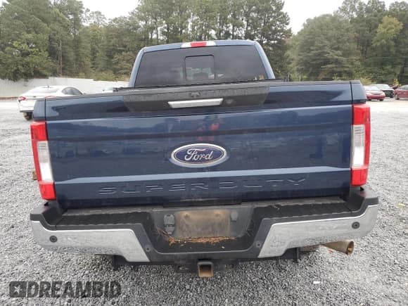 ✅ 2017 Ford F-250 Lariat • VIN: 1FT7W2B6XHED03750 • Lot: 82705905. Wystawiony na Copart z przebiegiem 121 022 mil. Bezpłatny archiwum sprzedaży aukcyjnych z USA i szczegółowy raport historii pojazdu na DreamBid. Zdjęcie 6.