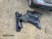 ✅ 2018 Ford C-Max Titanium • VIN: 1FADP5DUXJL100149 • Lot: 54715385. Wystawiony na Copart z przebiegiem 110 031 mil. Bezpłatny archiwum sprzedaży aukcyjnych z USA i szczegółowy raport historii pojazdu na DreamBid. Zdjęcie 12.