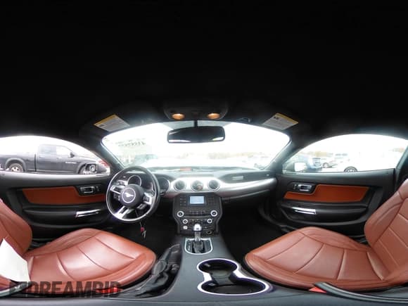 ✅ 2019 Ford Mustang GT • VIN: 1FA6P8CF7K5160974 • Lot: 43557577. Wystawiony na IAAI z przebiegiem 64 432 mil. Bezpłatny archiwum sprzedaży aukcyjnych z USA i szczegółowy raport historii pojazdu na DreamBid. Zdjęcie 19.