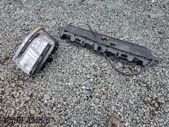 ✅ 2022 Hyundai Santa Fe SEL Convenience • VIN: KM8S6DA27NU024418 • Lot: 54368424. Wystawiony na Copart z przebiegiem 65 483 mil. Bezpłatny archiwum sprzedaży aukcyjnych z USA i szczegółowy raport historii pojazdu na DreamBid. Zdjęcie 15.