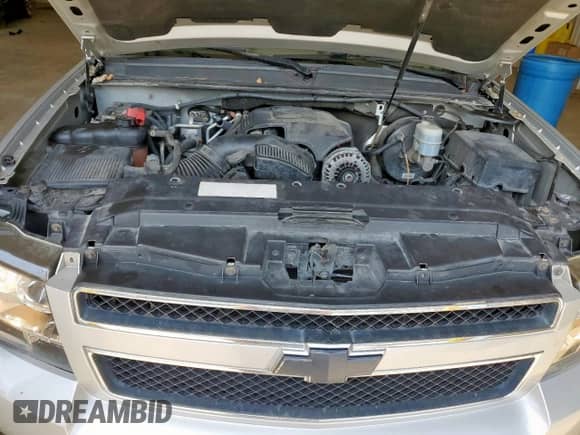 2010 Chevrolet Suburban LT с VIN 1GNUCJE06AR222604, выставлен на аукционе Copart как лот 61961725 с пробегом 206 588 миль миль и Чистый • Clean title. История ставок и продаж доступна на DreamBid. Изображение 12.