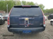 ✅ 2009 Chevrolet Suburban 1LT • VIN: 1GNFK26339R269157 • Lot: 53614035. Wystawiony na Copart z przebiegiem 260 295 mil. Bezpłatny archiwum sprzedaży aukcyjnych z USA i szczegółowy raport historii pojazdu na DreamBid. Zdjęcie 6.