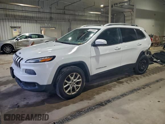 ✅ 2016 Jeep Cherokee Latitude • VIN: 1C4PJMCB8GW286591 • Лот: 94309305. Опубликован ранее на Copart с пробегом 127 363 миль. Бесплатный доступ к архиву аукционных продаж из США и подробный отчёт об истории автомобиля на DreamBid. Изображение 1.