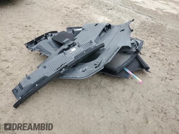 ✅ 2022 Volkswagen Atlas SE • VIN: 1V2DP2CA7NC510072 • Lot: 43800855. Listed on Copart with 93,821 mi. Free auction sales archive from the USA and detailed vehicle history report at DreamBid. Image 13.