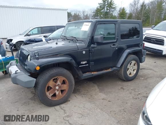 ✅ 2008 Jeep Wrangler Sahara • VIN: 1J4FA54188L610465 • Lot: 43788481. Listed on IAAI with 151,736 mi. Free auction sales archive from the USA and detailed vehicle history report at DreamBid. Image 2.