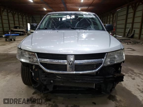 ✅ 2010 Dodge Journey SE • VIN: 3D4PG4FB2AT212867 • Lot: 90015755. Wystawiony na Copart z przebiegiem 93 620 mil. Bezpłatny archiwum sprzedaży aukcyjnych z USA i szczegółowy raport historii pojazdu na DreamBid. Zdjęcie 5.