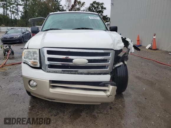 ✅ 2007 Ford Expedition Max Eddie Bauer • VIN: 1FMFK17587LA18147 • Lot: 87452025. Wystawiony na Copart z przebiegiem 347 480 mil. Bezpłatny archiwum sprzedaży aukcyjnych z USA i szczegółowy raport historii pojazdu na DreamBid. Zdjęcie 5.