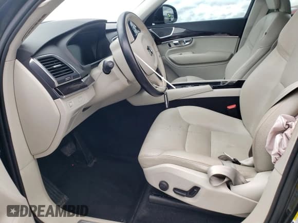 ✅ 2019 Volvo XC90 Momentum • VIN: YV4A22PK2K1441270 • Lot: 90532305. Listed on Copart with 115,460 mi. Free auction sales archive from the USA and detailed vehicle history report at DreamBid. Image 7.