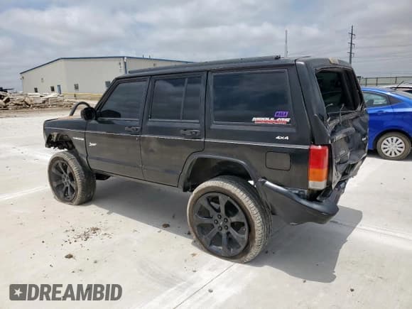 ✅ 1998 Jeep Cherokee Sport • VIN: 1J4FJ68S8WL193483 • Lot: 58368705. Listed on Copart with 94,462 mi. Free auction sales archive from the USA and detailed vehicle history report at DreamBid. Image 2.