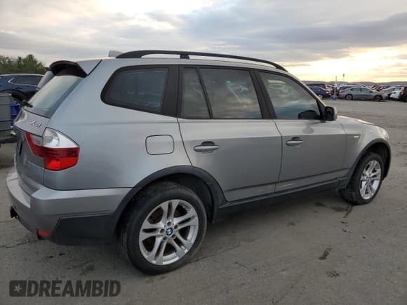 ✅ 2007 BMW X3 3.0si • VIN: WBXPC93457WF19132 • Лот: 92647205. Опубликован ранее на Copart с пробегом Не указан. Бесплатный доступ к архиву аукционных продаж из США и подробный отчёт об истории автомобиля на DreamBid. Изображение 3.