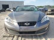 ✅ 2011 Hyundai Genesis Coupe Grand Touring • VIN: KMHHU6KH0BU046206 • Lot: 54148105. Wystawiony na Copart z przebiegiem 126 083 mil. Bezpłatny archiwum sprzedaży aukcyjnych z USA i szczegółowy raport historii pojazdu na DreamBid. Zdjęcie 5.