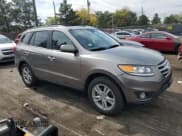 ✅ 2012 Hyundai Santa Fe Limited • VIN: 5XYZKDAG1CG113135 • Lot: 75273574. Listed on Copart with 66,860 mi. Free auction sales archive from the USA and detailed vehicle history report at DreamBid. Image 4.