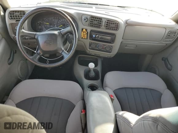 ✅ 2001 Chevrolet S-10 LS • VIN: 1GCCS19W318149851 • Lot: 45808875. Wystawiony na Copart z przebiegiem 160 218 mil. Bezpłatny archiwum sprzedaży aukcyjnych z USA i szczegółowy raport historii pojazdu na DreamBid. Zdjęcie 8.