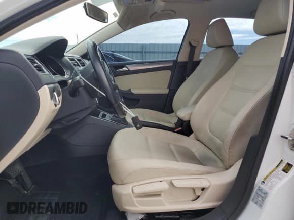 ✅ 2018 Volkswagen Jetta SE • VIN: 3VWDB7AJ1JM254629 • Lot: 89853125. Listed on Copart with Not provided. Free auction sales archive from the USA and detailed vehicle history report at DreamBid. Image 7.