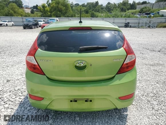 ✅ 2013 Hyundai Accent GS • VIN: KMHCT5AE9DU069016 • Lot: 68174245. Wystawiony na Copart z przebiegiem 148 894 mil. Bezpłatny archiwum sprzedaży aukcyjnych z USA i szczegółowy raport historii pojazdu na DreamBid. Zdjęcie 6.