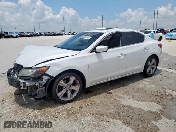 ✅ 2015 Acura ILX Premium • VIN: 19VDE1F58FE005032 • Lot: 64086505. Wystawiony na Copart z przebiegiem 213 151 mil. Bezpłatny archiwum sprzedaży aukcyjnych z USA i szczegółowy raport historii pojazdu na DreamBid. Zdjęcie 1.