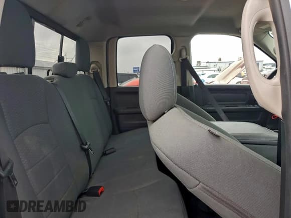 ✅ 2016 Ram 1500 Express • VIN: 1C6RR6FG7GS263273 • Lot: 91810105. Listed on Copart with 107,822 mi. Free auction sales archive from the USA and detailed vehicle history report at DreamBid. Image 10.