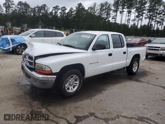 ✅ 2001 Dodge Dakota Sport • VIN: 1B7GL2AN21S113269 • Lot: 85926405. Listed on Copart with 369,524 mi. Free auction sales archive from the USA and detailed vehicle history report at DreamBid. Image 1.