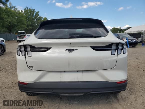 ✅ 2022 Ford Mustang Mach-E Select • VIN: 3FMTK1SS3NMA18150 • Lot: 70458995. Wystawiony na Copart z przebiegiem 36 214 mil. Bezpłatny archiwum sprzedaży aukcyjnych z USA i szczegółowy raport historii pojazdu na DreamBid. Zdjęcie 6.