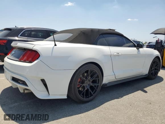 ✅ 2017 Ford Mustang V6 • VIN: 1FATP8EM5H5498266 • Lot: 59552375. Listed on Copart with 39,069 mi. Free auction sales archive from the USA and detailed vehicle history report at DreamBid. Image 3.