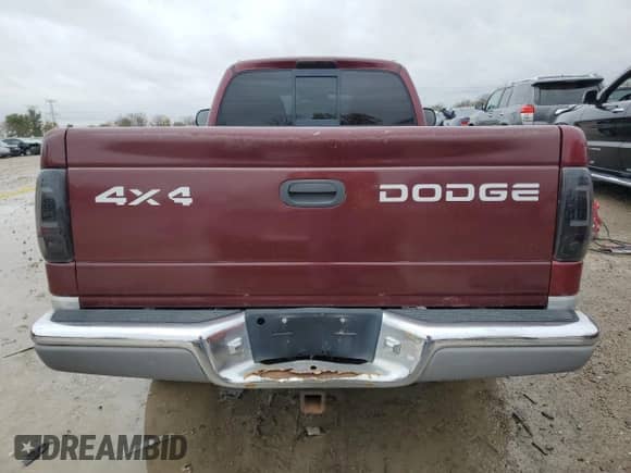 2000 Dodge Dakota Sport z VIN 1B7GG26N8YS795890, wystawiony jako Copart lot #78523764 z przebiegiem 214 933 mil mil oraz Szkoda całkowita • Salvage title. Historia ofert i sprzedaży dostępna na DreamBid. Obrazek 6.