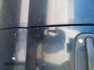 2002 Chevrolet Silverado 2500HD LS z VIN 1GCHC29U12Z329395, wystawiony jako IAAI lot #43542119 z przebiegiem Nie podano mil oraz . Historia ofert i sprzedaży dostępna na DreamBid. Obrazek 1.