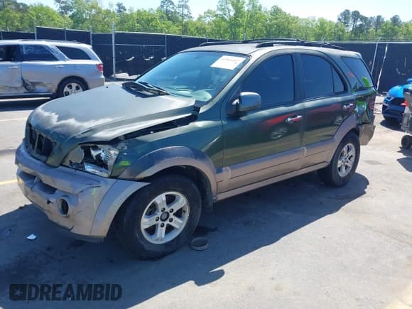 ✅ 2005 Kia Sorento LX • VIN: KNDJD733555356316 • Лот: 41961497. Опубликован ранее на IAAI с пробегом 199 835 миль. Бесплатный доступ к архиву аукционных продаж из США и подробный отчёт об истории автомобиля на DreamBid. Изображение 17.