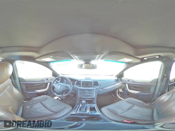 ✅ 2015 Lincoln MKS • VIN: 1LNHL9DK7FG605218 • Лот: 50882695. Опубликован ранее на Copart с пробегом 160 907 миль. Бесплатный доступ к архиву аукционных продаж из США и подробный отчёт об истории автомобиля на DreamBid. Изображение 12.