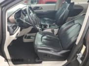 ✅ 2017 Chrysler Pacifica Touring L • VIN: 2C4RC1BG0HR655002 • Lot: 92198495. Wystawiony na Copart z przebiegiem 118 669 mil. Bezpłatny archiwum sprzedaży aukcyjnych z USA i szczegółowy raport historii pojazdu na DreamBid. Zdjęcie 7.