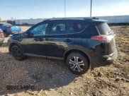 ✅ 2017 Toyota RAV4 LE • VIN: 2T3BFREV6HW641077 • Lot: 89713445. Wystawiony na Copart z przebiegiem Nie podano. Bezpłatny archiwum sprzedaży aukcyjnych z USA i szczegółowy raport historii pojazdu na DreamBid. Zdjęcie 2.