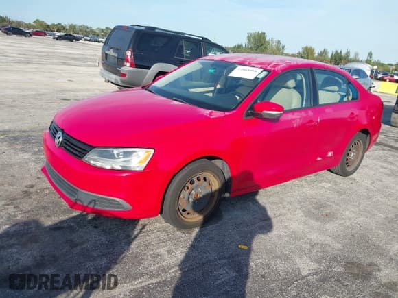 ✅ 2011 Volkswagen Jetta SE • VIN: 3VWDX7AJ5BM394590 • Lot: 43868910. Wystawiony na IAAI z przebiegiem 164 654 mil. Bezpłatny archiwum sprzedaży aukcyjnych z USA i szczegółowy raport historii pojazdu na DreamBid. Zdjęcie 2.