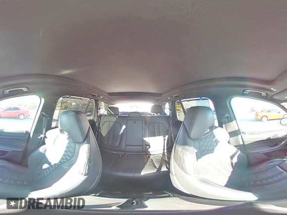 ✅ 2022 BMW X5 M • VIN: 5YMJU0C06N9M19369 • Lot: 83088734. Wystawiony na Copart z przebiegiem 35 382 mil. Bezpłatny archiwum sprzedaży aukcyjnych z USA i szczegółowy raport historii pojazdu na DreamBid. Zdjęcie 14.