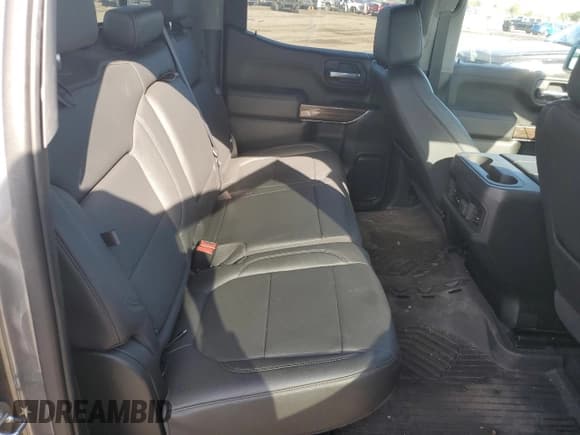 ✅ 2021 Chevrolet Silverado 1500 LT Trail Boss • VIN: 1GCPYFED6MZ337814 • Lot: 74052234. Wystawiony na Copart z przebiegiem 19 746 mil. Bezpłatny archiwum sprzedaży aukcyjnych z USA i szczegółowy raport historii pojazdu na DreamBid. Zdjęcie 10.