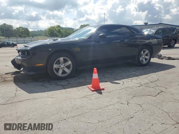 ✅ 2010 Dodge Challenger SE • VIN: 2B3CJ4DV5AH270430 • Lot: 66450455. Wystawiony na Copart z przebiegiem 182 283 mil. Bezpłatny archiwum sprzedaży aukcyjnych z USA i szczegółowy raport historii pojazdu na DreamBid. Zdjęcie 1.