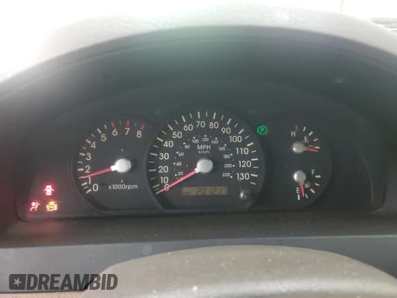 ✅ 2004 Kia Sorento LX • VIN: KNDJD733145211238 • Lot: 63921305. Wystawiony na Copart z przebiegiem 201 217 mil. Bezpłatny archiwum sprzedaży aukcyjnych z USA i szczegółowy raport historii pojazdu na DreamBid. Zdjęcie 9.