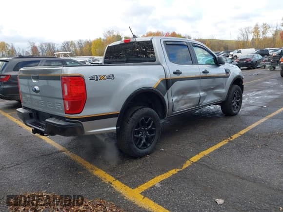 ✅ 2022 Ford Ranger XLT • VIN: 1FTER4FH9NLD11772 • Lot: 43593555. Wystawiony na IAAI z przebiegiem 30 813 mil. Bezpłatny archiwum sprzedaży aukcyjnych z USA i szczegółowy raport historii pojazdu na DreamBid. Zdjęcie 4.