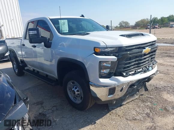 ✅ 2024 Chevrolet Silverado 2500HD Work Truck • VIN: 1GC2YLE73RF403781 • Lot: 40239055. Wystawiony na IAAI z przebiegiem 308 mil. Bezpłatny archiwum sprzedaży aukcyjnych z USA i szczegółowy raport historii pojazdu na DreamBid. Zdjęcie 1.