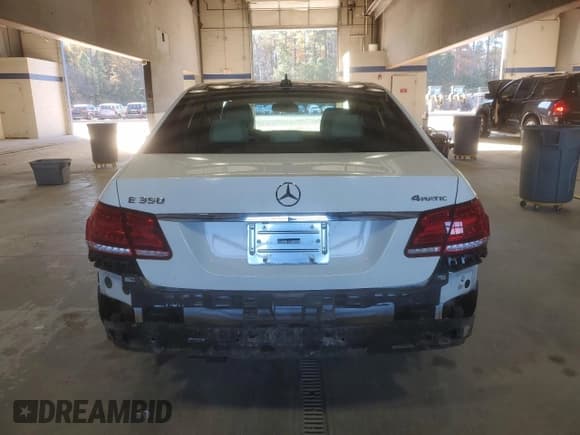 ✅ 2016 Mercedes-Benz E 350 Luxury • VIN: WDDHF8JB2GB176813 • Lot: 91110155. Wystawiony na Copart z przebiegiem 63 046 mil. Bezpłatny archiwum sprzedaży aukcyjnych z USA i szczegółowy raport historii pojazdu na DreamBid. Zdjęcie 6.