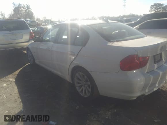 ✅ 2011 BMW 3 Series 328i xDrive • VIN: WBAPK5C58BA661850 • Lot: 41467027. Listed on IAAI with 160,376 mi. Free auction sales archive from the USA and detailed vehicle history report at DreamBid. Image 3.