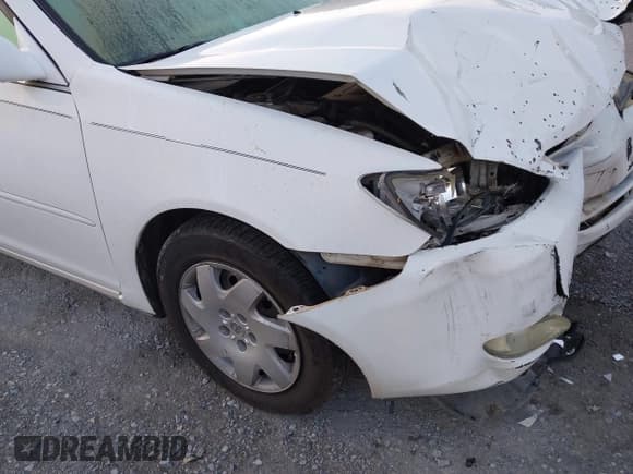 ✅ 2004 Toyota Camry LE • VIN: 4T1BE32K94U355916 • Лот: 42793034. Опубликован ранее на IAAI с пробегом 99 982 миль. Бесплатный доступ к архиву аукционных продаж из США и подробный отчёт об истории автомобиля на DreamBid. Изображение 13.