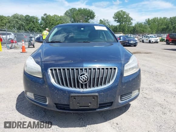 ✅ 2011 Buick Regal CXL RL5 • VIN: W04GT5GC5B1013322 • Lot: 42757342. Wystawiony na IAAI z przebiegiem 53 154 mil. Bezpłatny archiwum sprzedaży aukcyjnych z USA i szczegółowy raport historii pojazdu na DreamBid. Zdjęcie 12.