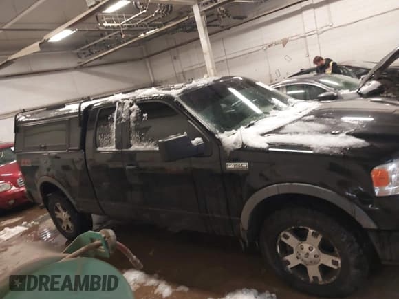 ✅ 2010 Ford F-150 XL • VIN: 1FTEX1E89AKE05852 • Lot: 43873165. Wystawiony na IAAI z przebiegiem 190 754 mil. Bezpłatny archiwum sprzedaży aukcyjnych z USA i szczegółowy raport historii pojazdu na DreamBid. Zdjęcie 13.