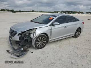 2015 Hyundai Sonata Sport with VIN 5NPE34AF2FH097141, listed as a Copart auction lot 82672275 with 218,053 mi miles and Clean title. Bid and sale history available at DreamBid. Image 1.