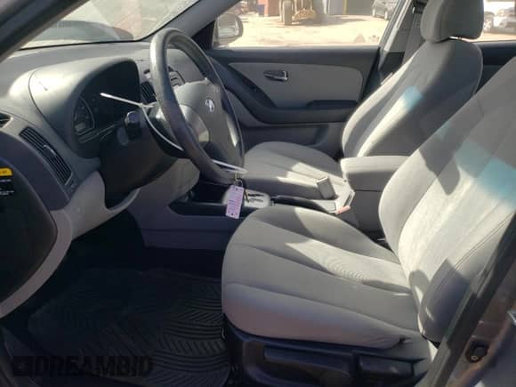 2010 Hyundai Elantra GLS z VIN KMHDU4ADXAU177594, wystawiony jako Copart lot #70050154 z przebiegiem 85 334 mil mil oraz Szkoda całkowita • Salvage title. Historia ofert i sprzedaży dostępna na DreamBid. Obrazek 7.