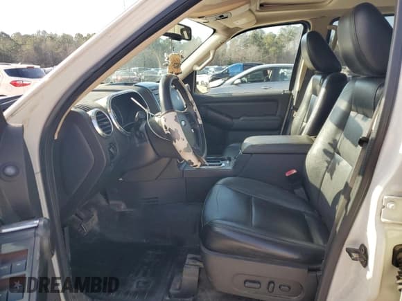 ✅ 2010 Ford Explorer Sport Trac Limited • VIN: 1FMEU5D86AUA02171 • Lot: 89122815. Wystawiony na Copart z przebiegiem 155 124 mil. Bezpłatny archiwum sprzedaży aukcyjnych z USA i szczegółowy raport historii pojazdu na DreamBid. Zdjęcie 7.