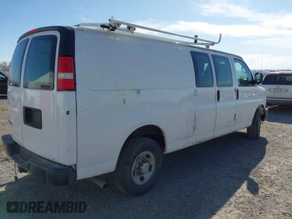 ✅ 2013 Chevrolet Express Cargo • VIN: 1GCWGGCA3D1117610 • Lot: 41196391. Listed on IAAI with 201,350 mi. Free auction sales archive from the USA and detailed vehicle history report at DreamBid. Image 4.