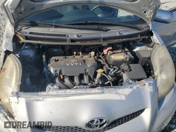 ✅ 2010 Toyota Yaris • VIN: JTDJT4K30A5315783 • Лот: 93036135. Опубликован ранее на Copart с пробегом 121 834 миль. Бесплатный доступ к архиву аукционных продаж из США и подробный отчёт об истории автомобиля на DreamBid. Изображение 11.