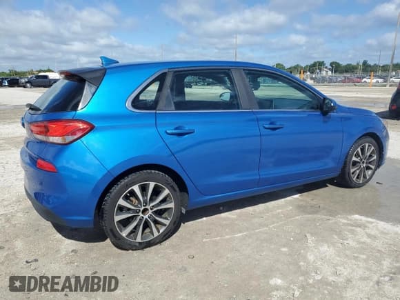 ✅ 2018 Hyundai Elantra • VIN: KMHH35LE1JU045727 • Лот: 84214105. Опубликован ранее на Copart с пробегом 113 833 миль. Бесплатный доступ к архиву аукционных продаж из США и подробный отчёт об истории автомобиля на DreamBid. Изображение 3.