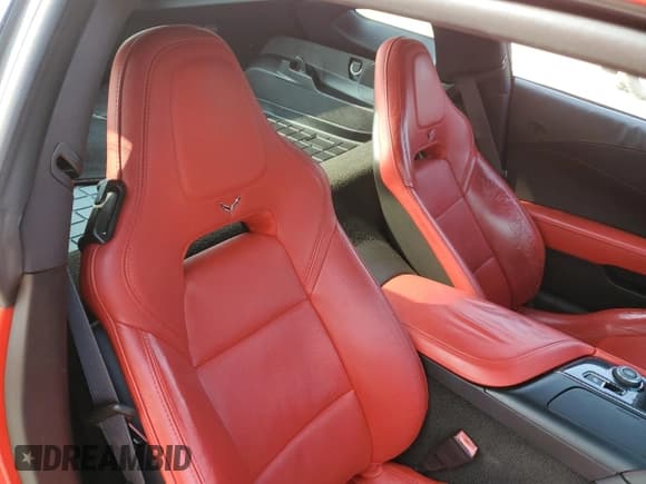 ✅ 2014 Chevrolet Corvette Z51 2LT • VIN: 1G1YK2D71E5115452 • Лот: 59508835. Опубликован ранее на Copart с пробегом 70 382 миль. Бесплатный доступ к архиву аукционных продаж из США и подробный отчёт об истории автомобиля на DreamBid. Изображение 10.